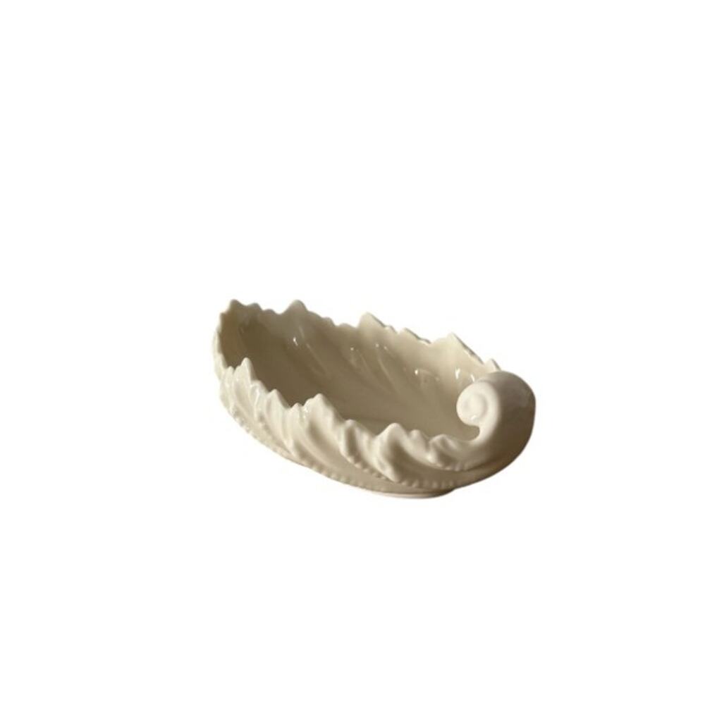 Lenox China ACANTHUS Cream Oval Leaf Shell Bowl Candy Dish 9" Made USA